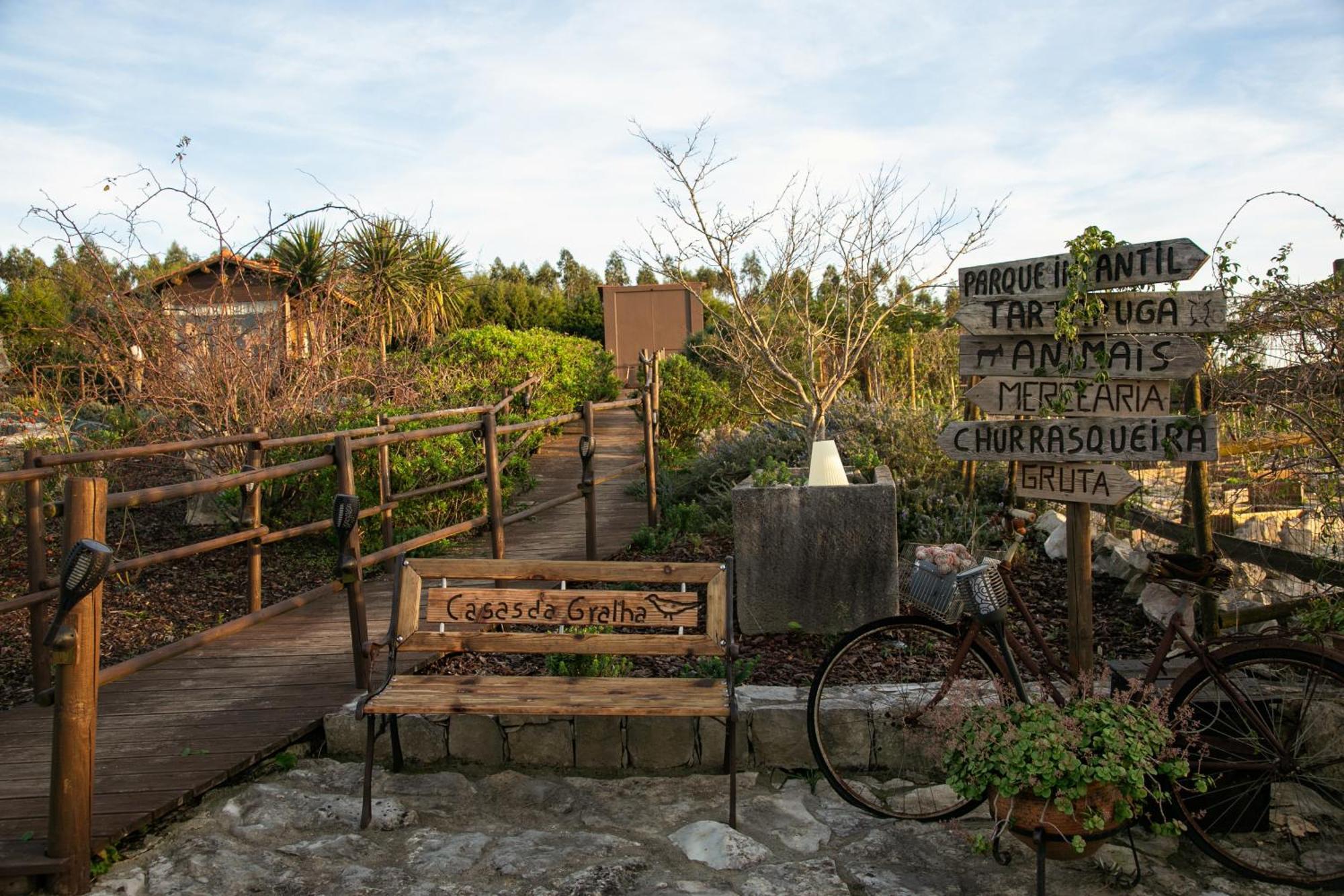 Casas Da Gralha Bed and Breakfast Turquel Εξωτερικό φωτογραφία