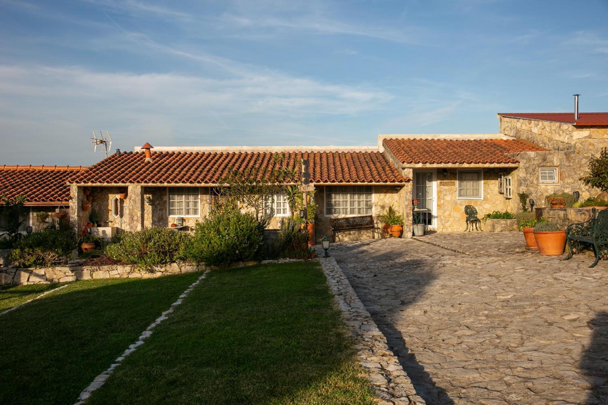 Casas Da Gralha Bed and Breakfast Turquel Εξωτερικό φωτογραφία