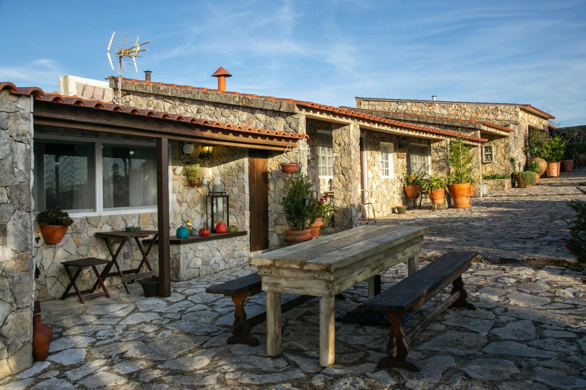 Casas Da Gralha Bed and Breakfast Turquel Εξωτερικό φωτογραφία