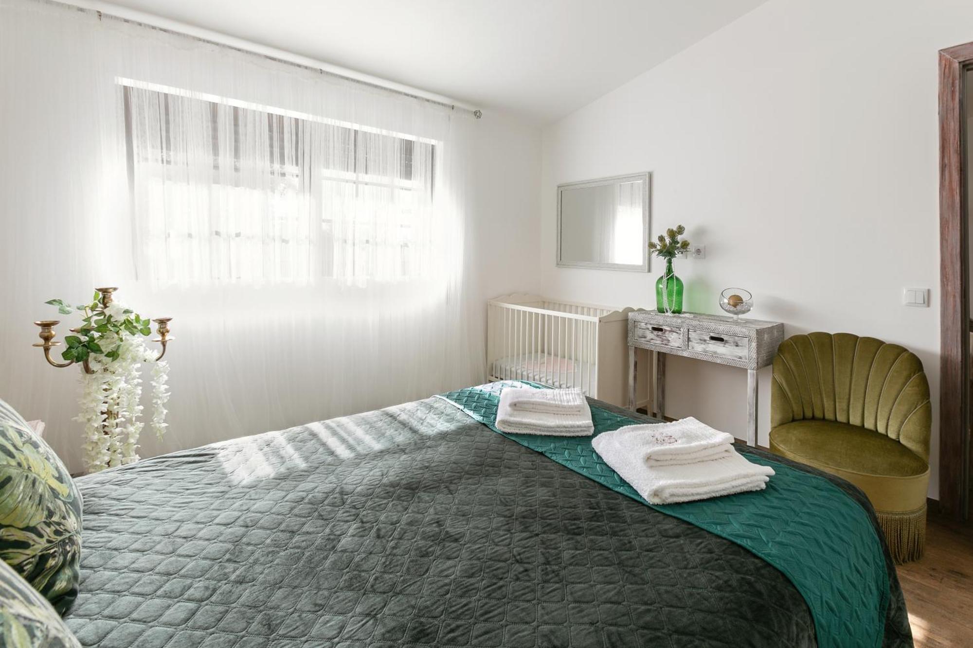Casas Da Gralha Bed and Breakfast Turquel Εξωτερικό φωτογραφία