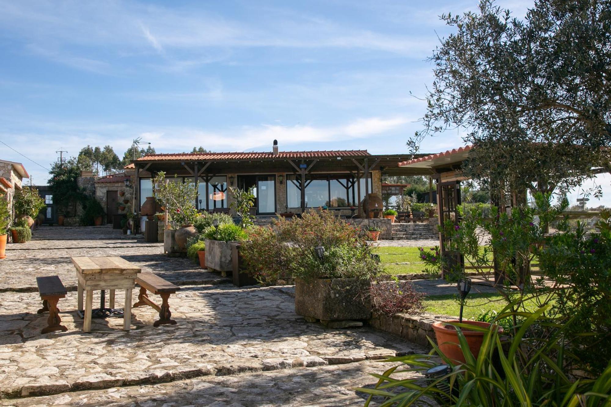 Casas Da Gralha Bed and Breakfast Turquel Δωμάτιο φωτογραφία